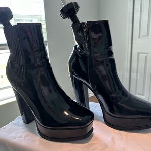 Cape Robbin black patent platform boots